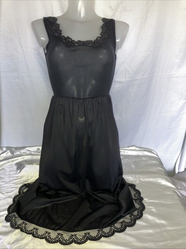 Schwarzes petticoat kleid mit - petticoat-kleid,